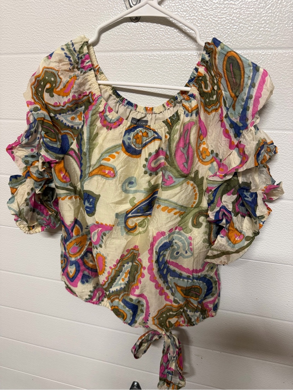Vince Camuto Cream Paisley Tie-Front Ruffle Sleeve Blouse